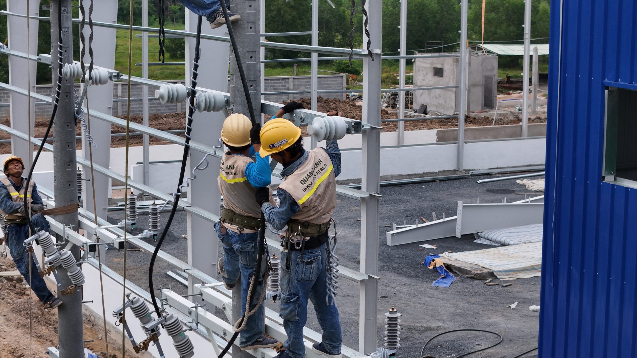 An image showcasing AI technology and solar energy implementation