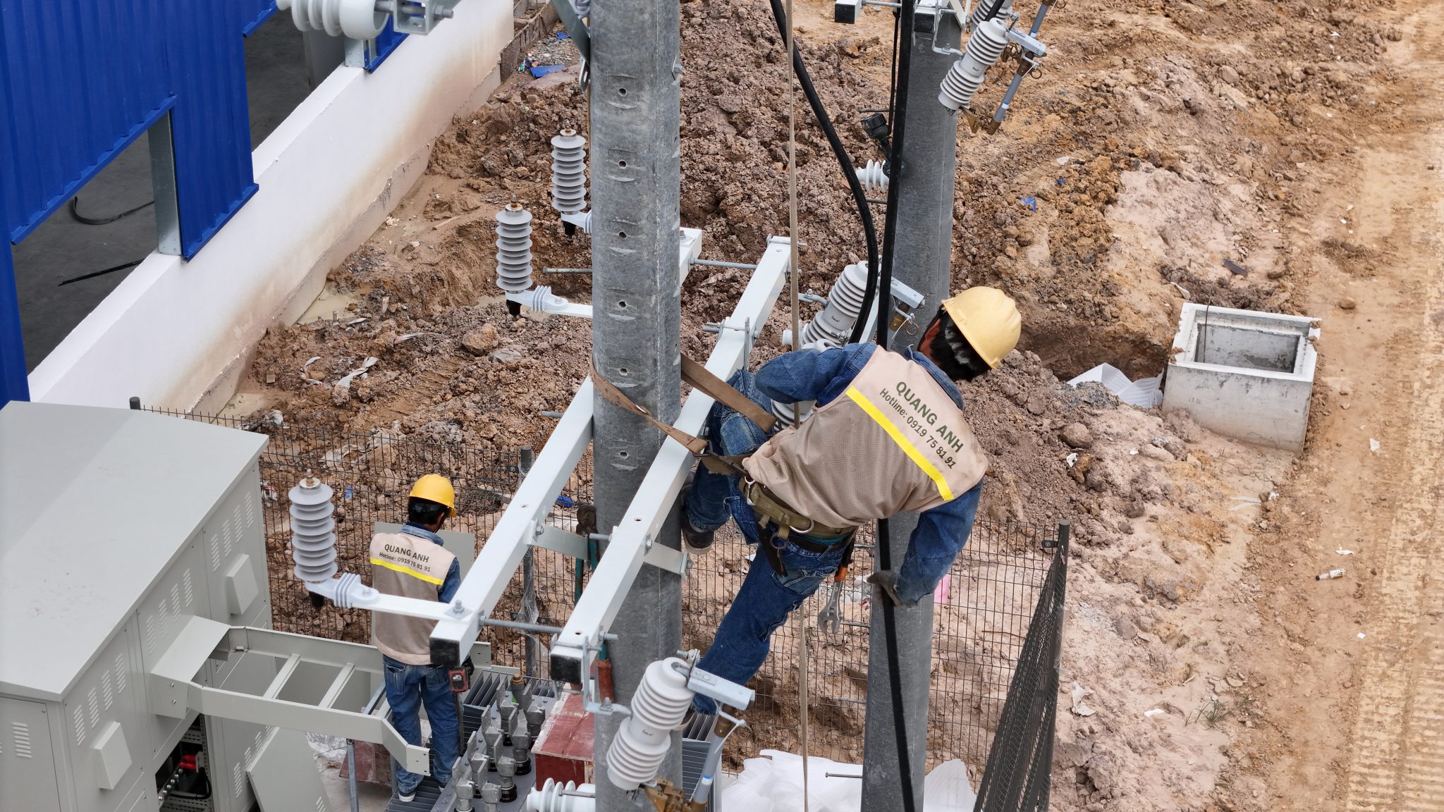 Significance and trends in solar energy. Large-scale solar installation project with numerous workers.