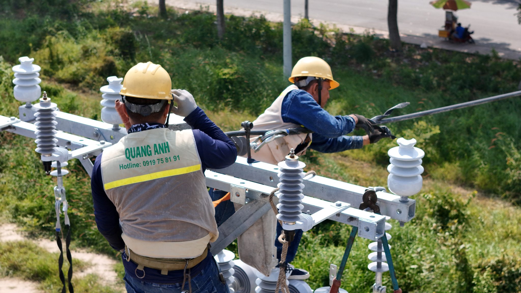 Installation optimization in industrial settings. Optimal design and materials for electrical installation.