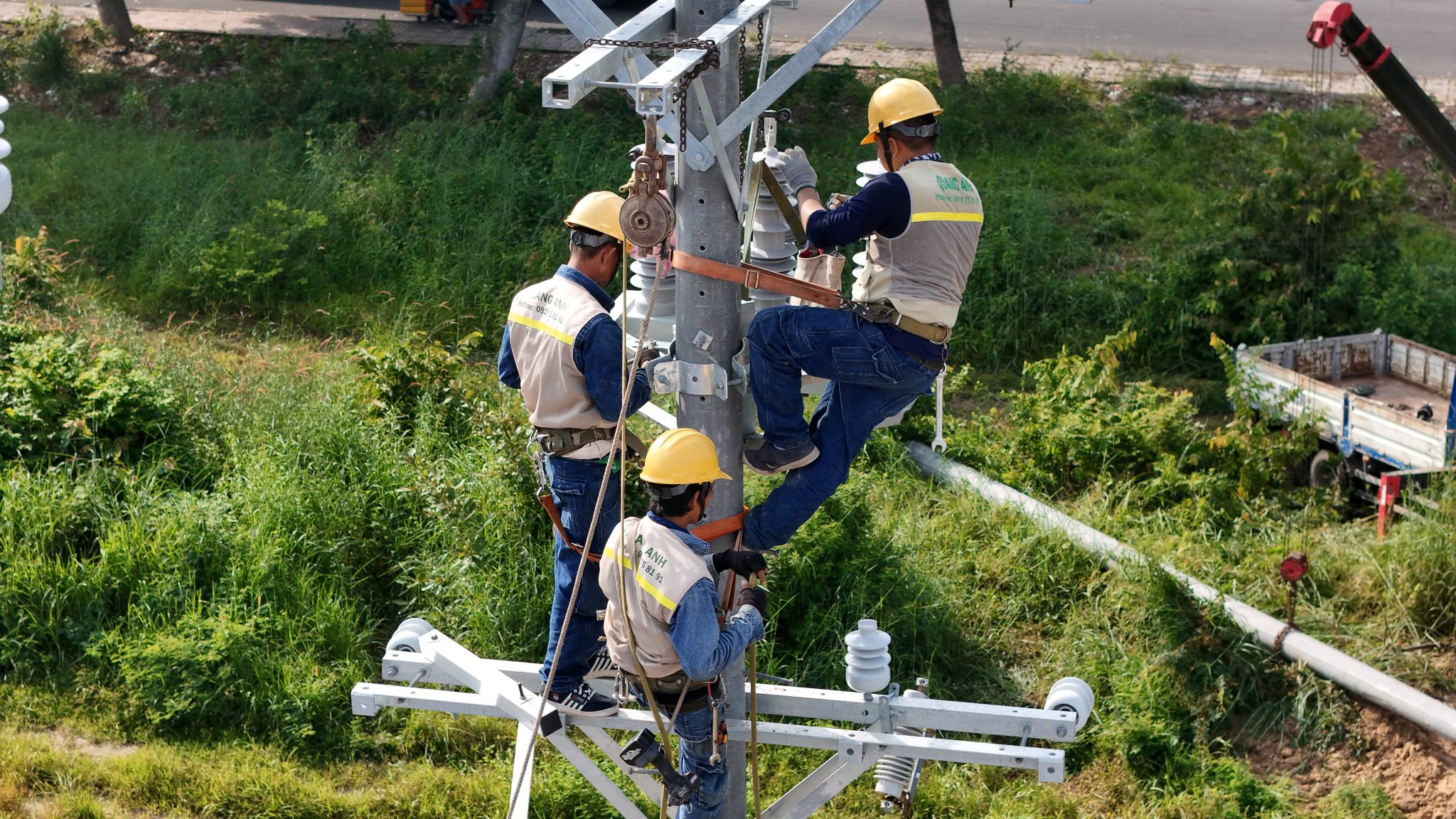 Renewable Energy Solutions by QuangAnhcons Roof-mounted solar energy systems