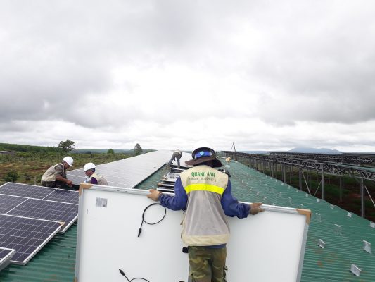 Industrial rooftop solar photovoltaic installation reference photograph